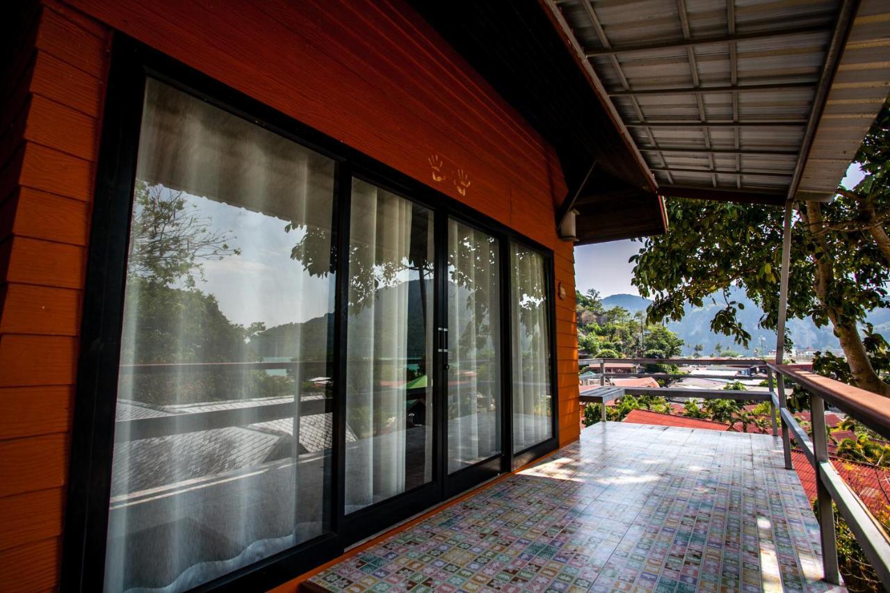Phitharom PP Resort Phi Phi Eksteriør billede