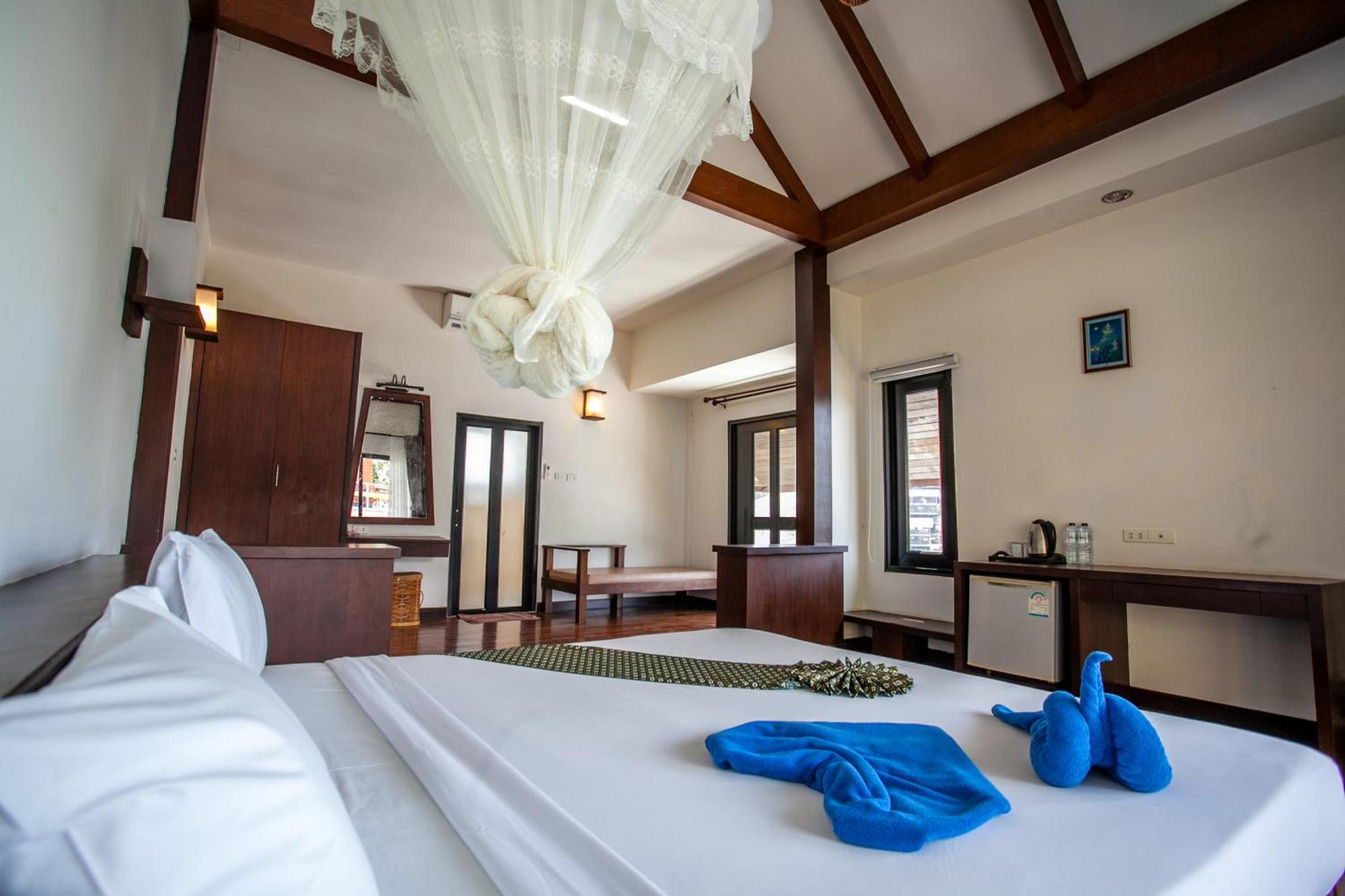 Phitharom PP Resort Phi Phi Eksteriør billede